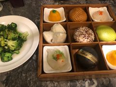 -稻鲜记潮汕砂锅粥