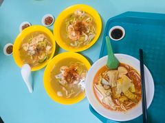 -亚王咖喱鸡米粉面