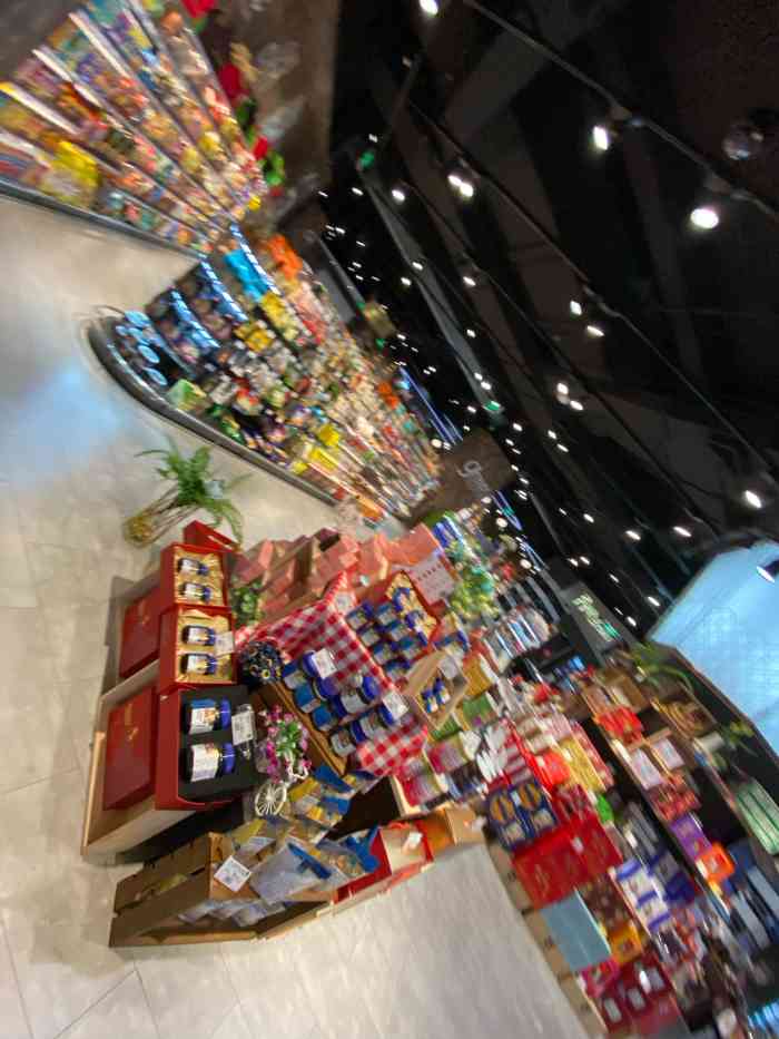 绿地g·super(尚悦湾店)-"尚悦湾地下一楼,叫lg层.有一个绿地优.