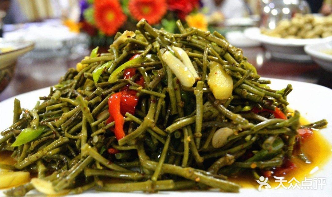 微山湖湖畔好客居鱼馆渔家菜(微山湖风景区店)炒野菜图片