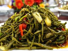 炒野菜-微山湖湖畔好客居鱼馆渔家菜(微山湖风景区店)