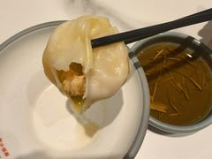 -馋三尺蟹粉小笼(人民广场店)