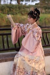-梦回汉唐汉服旗袍体验馆(拙政园店)