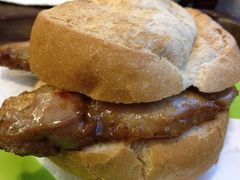 猪扒包-大利来记咖啡室(告利雅施利华街店)