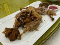 香酥肥鸭-梅龙镇酒家(南京西路总店)