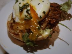 疯狂手撕牛肉班尼迪克蛋-The Rug Cafe(王府中环店)
