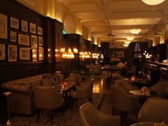 7外滩2号&nbsp;华尔道夫&nbsp;LONG&nbsp;BAR-LONG BAR 廊吧(外滩华尔道夫酒店)