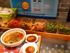 -呷佬·长沙手工米粉(金沙江路店)