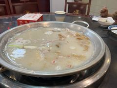 -老来福·非遗酸汤兔(凯旋路店)