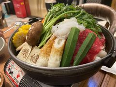 日式牛肉涮涮锅牛肉-阿吾罗日本料理(K11艺术中心店)