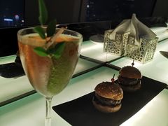 -OZONE 顶楼酒吧(香港丽思卡尔顿酒店)