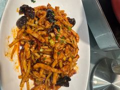 -辛香味烧鱼馆·非遗技艺·排骨红烧肉(光谷医药园店)
