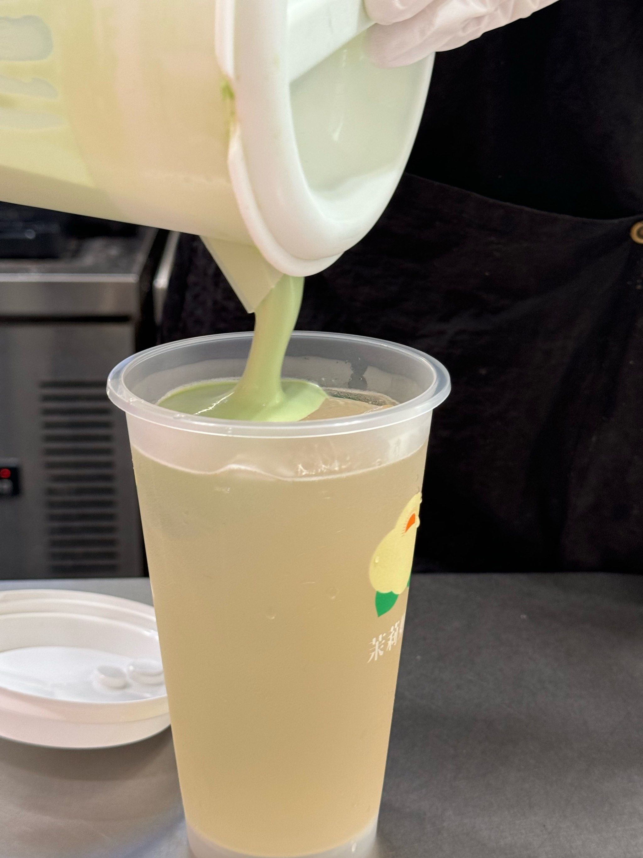 茉莉奶白:高品质与惊喜不断的奶茶体验!