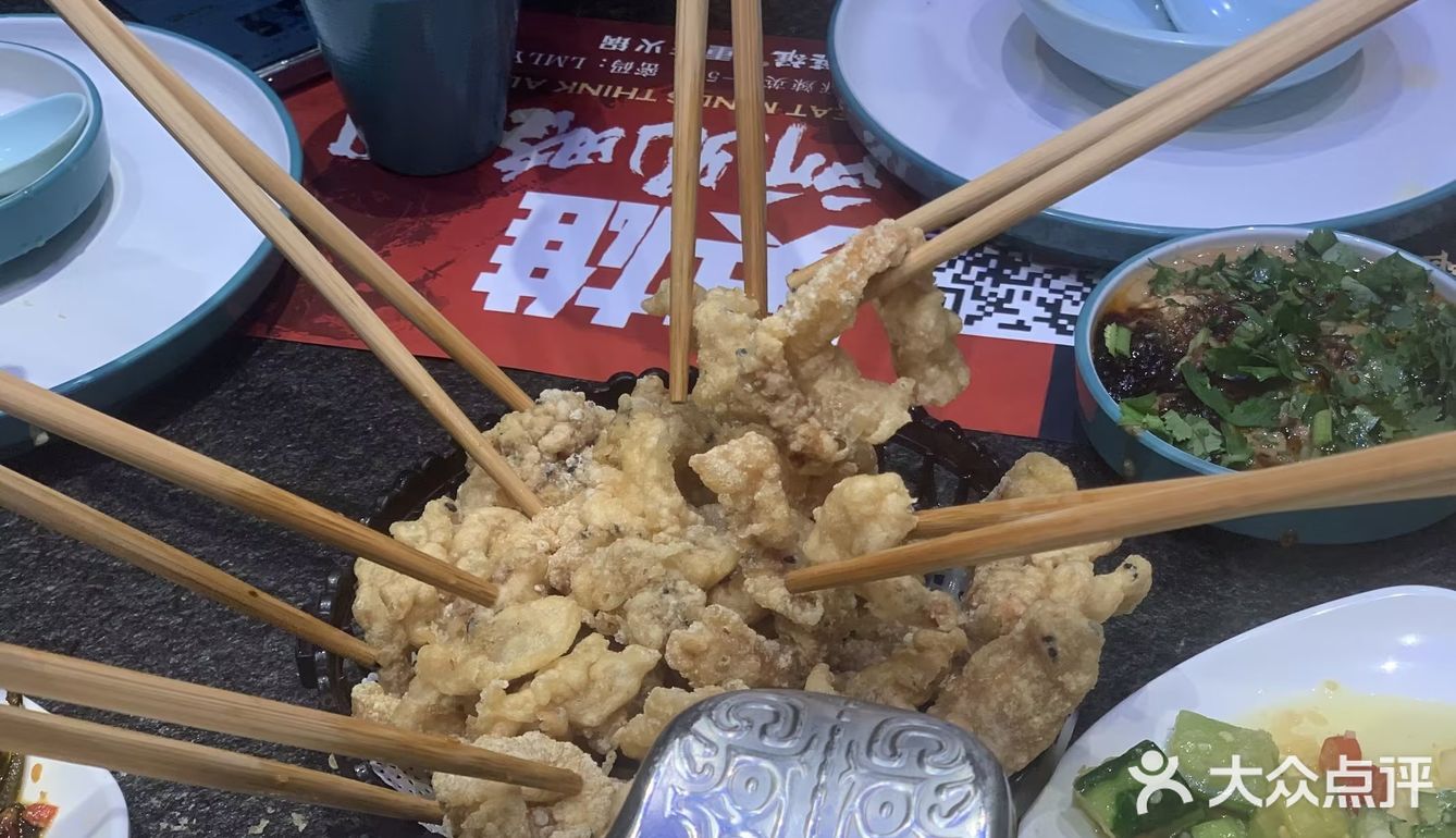 冬天第一顿火锅，新鲜热辣