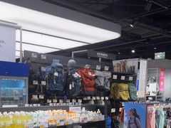 -迪卡侬(环球港店)