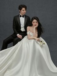 点击看大图 -挪娅婚纱摄影皇家会所