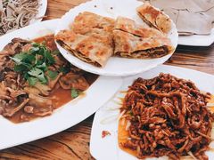 -溢心园香河肉饼总店