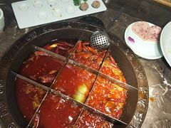 -红九格老火锅(三峡广场店)