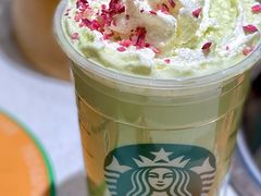 爱恋白桃抹茶拿铁-星巴克(温州万象城商业街店)