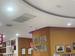 -雅悦齿科(顾村公园店)