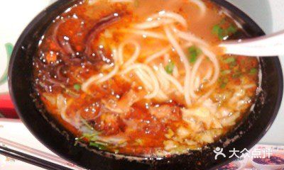 钰花溪(国瑞城店)麻辣牛筋米粉图片