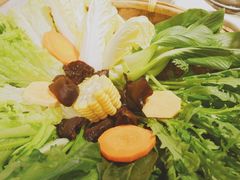 -尚尚仙·酸汤猪手·猪肚鸡火锅(华联万柳购物中心店)