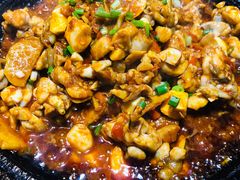 石锅姜辣牛蛙-豫见湘土情(工人路店)