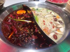 -卤校长重庆火锅(国兴店)