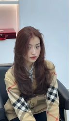 -镁连社·美联社