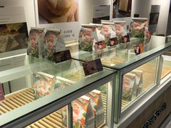 面包甜点陈列柜-爸爸糖吐司面包(重庆解放碑英利大融城店)