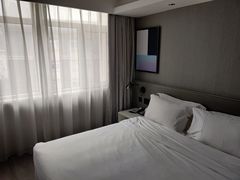 -桔子酒店(南京新街口张府园地铁站店)