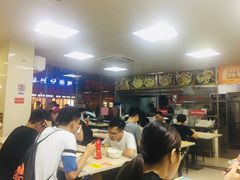 -华威达牛庄(黄埔大道西店)