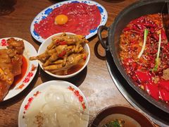 -萍姐火锅·公路夜市(武汉首店)