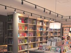 -魔方城市书房(中街益田店)