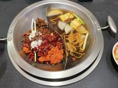 -沸炉重庆老火锅(军事博物馆店)