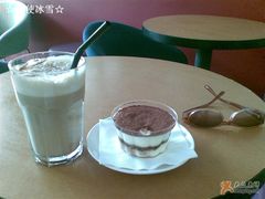 摩卡和提拉米苏-榖屋house of flour(张江首店)