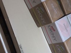 -日上免税店(三径路t3店)