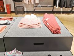 -NIKE(虹悦城店)