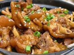 猪蹄炖凤爪-蟹天蟹地农家菜·阳澄湖大闸蟹(浅水湾店)