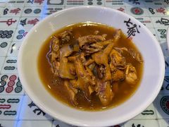 鲍汁花菇焖鸡脚-七爷清汤腩·港式餐厅(金狮广场店)