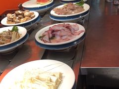 -钱小主·自助回旋烤肉火锅餐厅(东方新天地店)