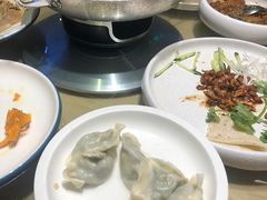 -关东小磨东北菜(上海长风大悦城店)