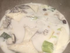-滇香肴·云南菜蒸汽石锅鱼(云南北路店)