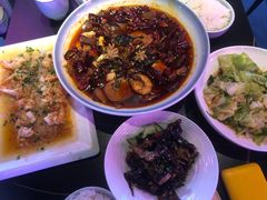 -粉墨特色菜·烧烤音乐酒馆