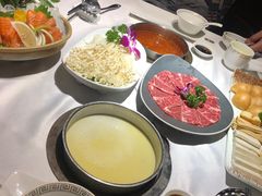 -泓炙颐凤鲜海鲜火锅料理(桐乡店)