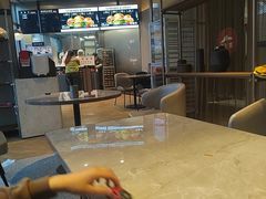 -必胜客(尹山湖歌林公园店)