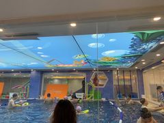 -戊辰亲子游泳俱乐部