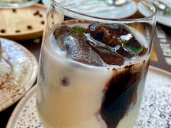-Chom Cafe and Restaurant