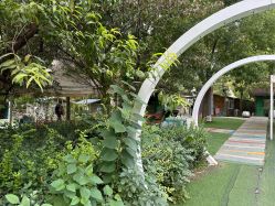 -萌宠亲子动物乐园(槐房万达店)