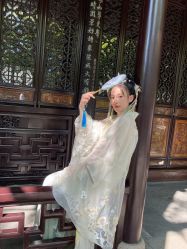 -一揽芳华汉服旗袍体验馆(拙政园店)